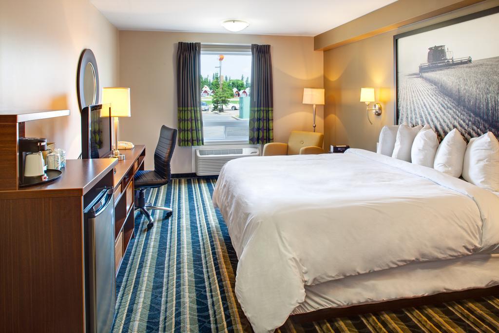 Motel Super 8 By Wyndham Brandon Mb Exterior foto